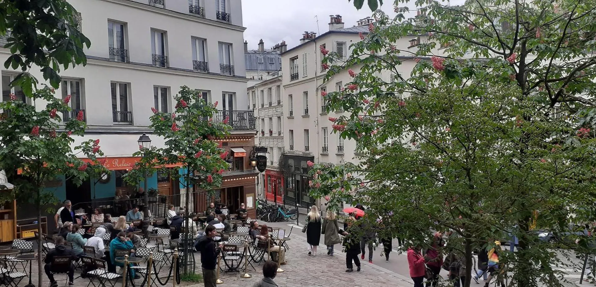 A Montmartre * Paris